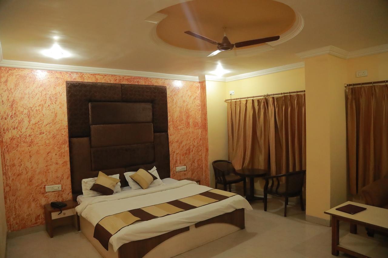 Hotel Sobhraj Ajmer Exteriör bild
