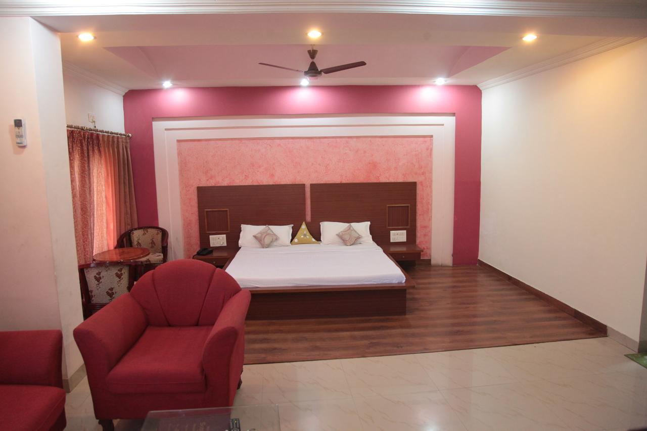 Hotel Sobhraj Ajmer Exteriör bild